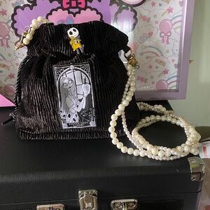 Pearl-Strand Black Velvet Drawstring Crossbody Bag